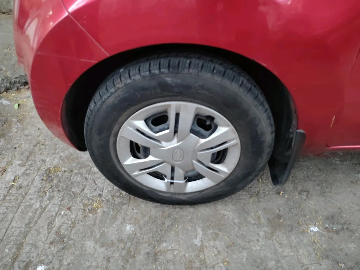 2017 Datsun Redi Go T (O), Petrol, Manual, 33,006 km, tyre