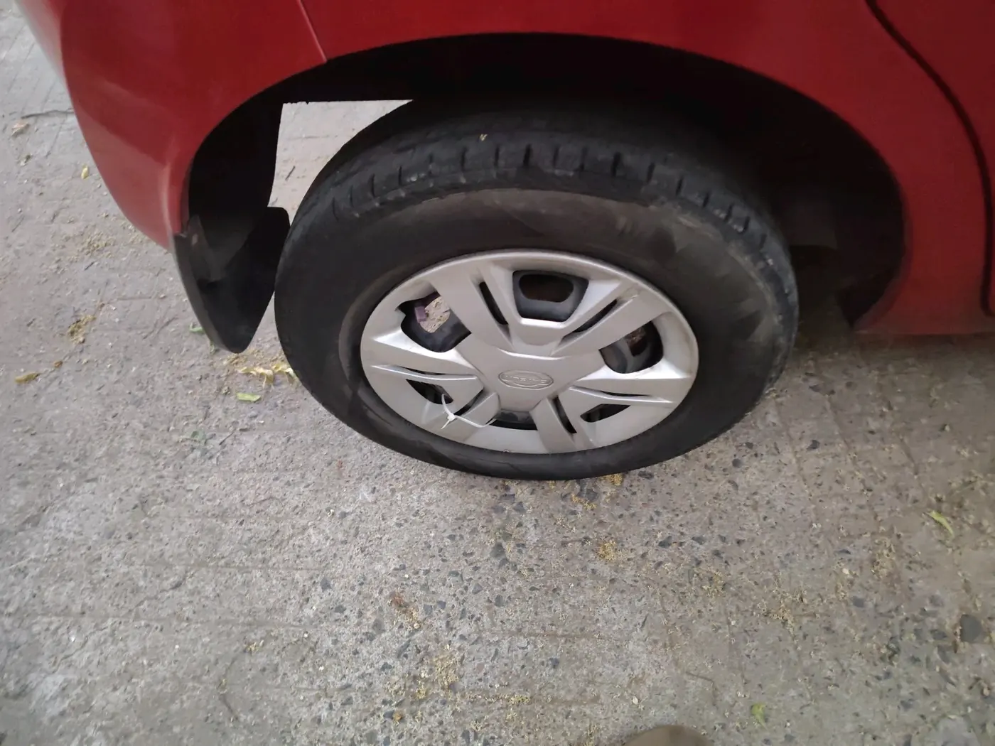 2017 Datsun Redi Go T (O), Petrol, Manual, 33,006 km, tyre