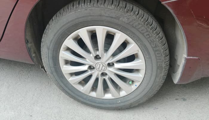 2014 Maruti Ciaz ZXI, Petrol, Manual, 81,514 km, tyre