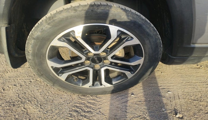 2020 Jeep Compass LIMITED PLUS DIESEL, Diesel, Manual, 1,24,967 km, tyre