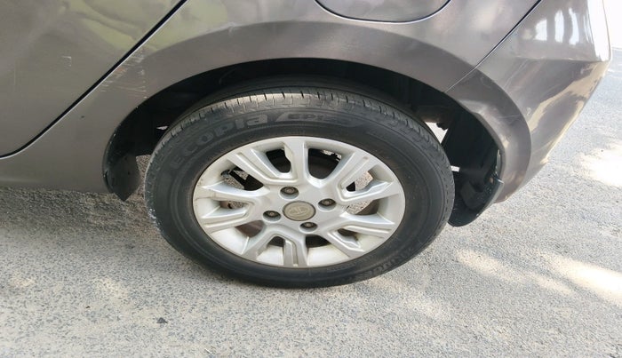 2018 Tata Tiago XZA PETROL, Petrol, Automatic, 44,501 km, tyre
