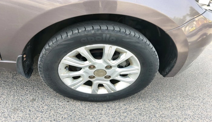 2018 Tata Tiago XZA PETROL, Petrol, Automatic, 44,501 km, tyre