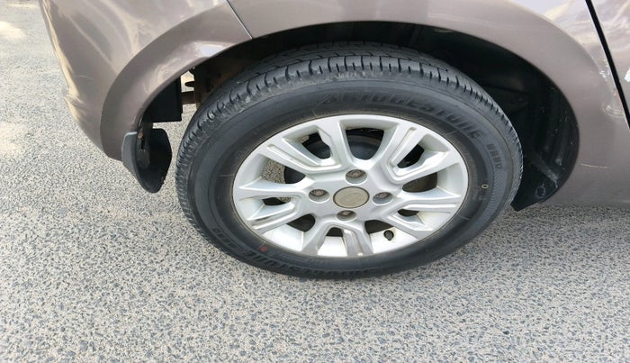 2018 Tata Tiago XZA PETROL, Petrol, Automatic, 44,501 km, tyre