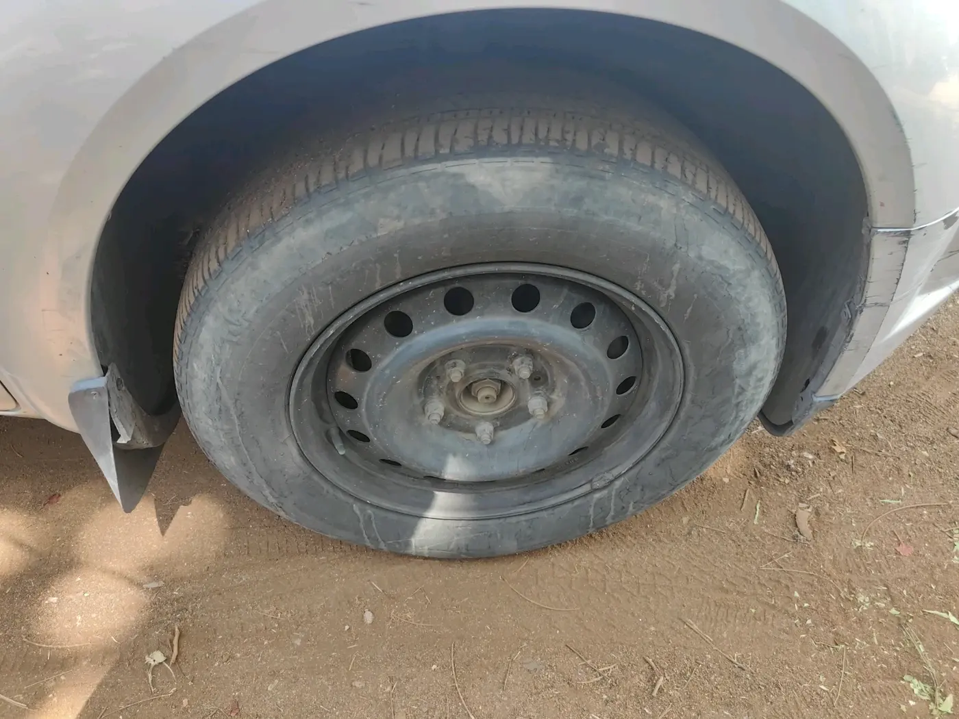 2019 Mahindra XUV500 W5, Diesel, Manual, 1,56,771 km, tyre
