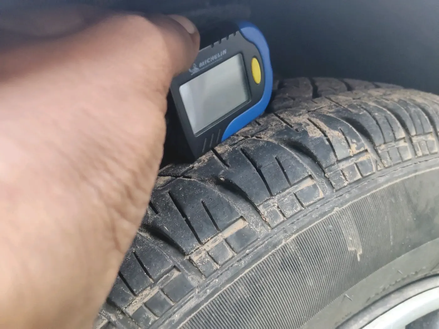 2022 Maruti Dzire LXI, Petrol, Manual, 97,399 km, tyre