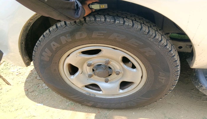 2011 Tata Sumo EX PLUS, Diesel, Manual, 1,06,627 km, tyre