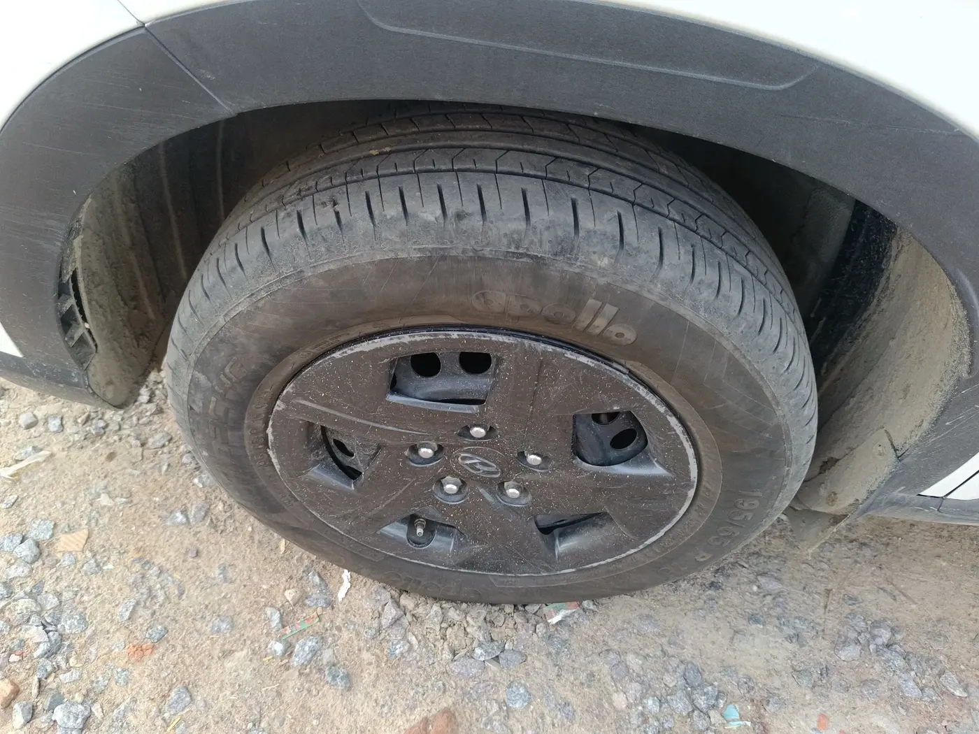 2024 Hyundai VENUE SX 1.2 PETROL, Petrol, Manual, 80,187 km, tyre