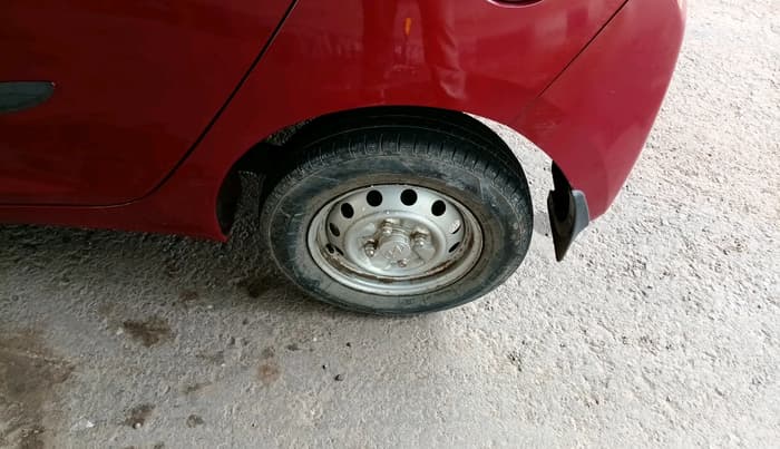 2014 Hyundai Eon D-LITE+, Petrol, Manual, 60,179 km, tyre