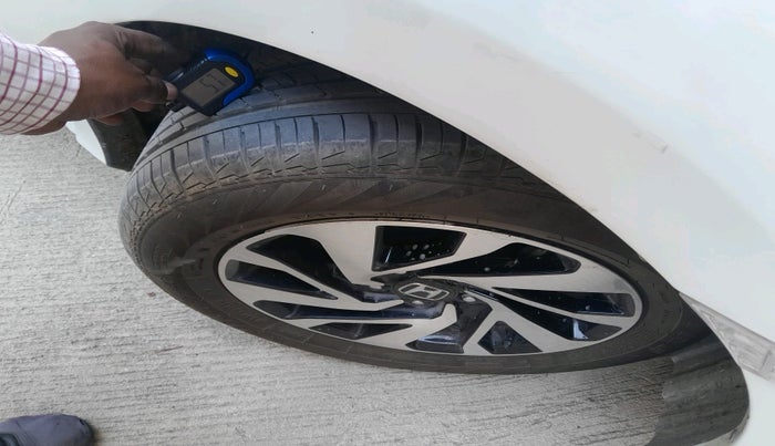 2019 Honda Civic 1.8L I-VTEC V CVT, Petrol, Automatic, 90,025 km, tyre