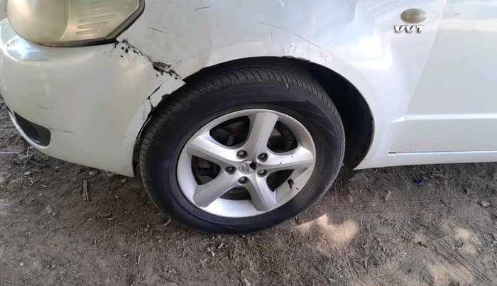 2011 Maruti SX4 VXI CNG, Petrol, Manual, 1,69,998 km, tyre