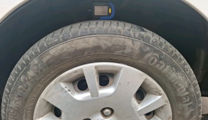 2012 Hyundai i20 MAGNA 1.2, Petrol, Manual, 1,56,808 km, tyre
