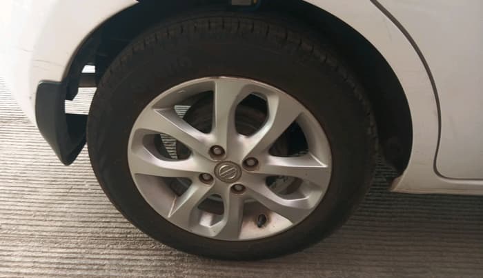 2013 Nissan Micra Active XV, Petrol, Manual, 61,141 km, tyre