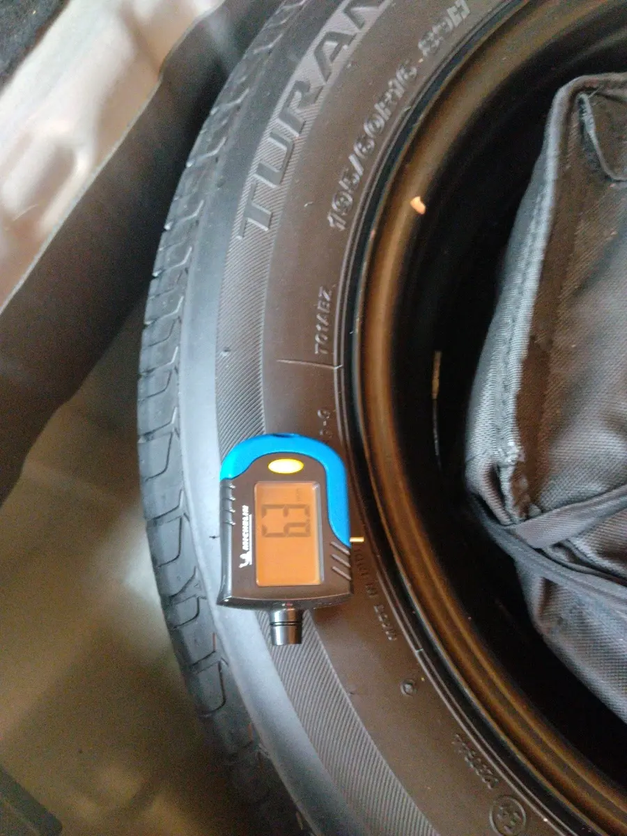 2022 Tata NEXON XM SUNROOF PETROL, Petrol, Manual, 32,189 km, tyre