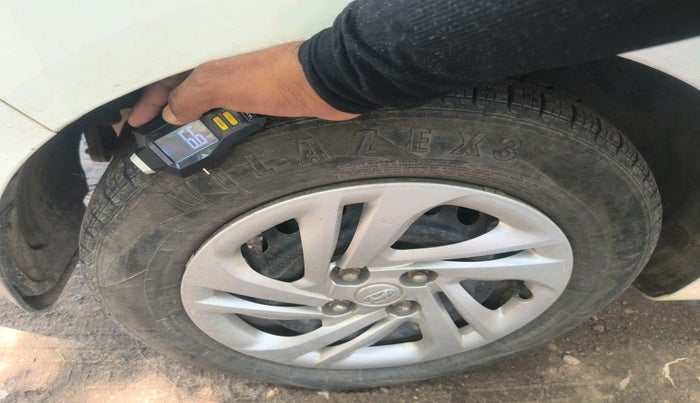 2020 Hyundai AURA S 1.2 CNG, CNG, Manual, 80,100 km, tyre