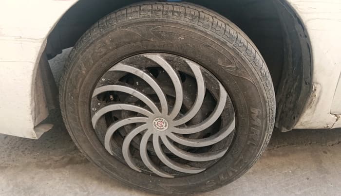 2015 Maruti Wagon R 1.0 LXI CNG, CNG, Manual, 77,972 km, tyre