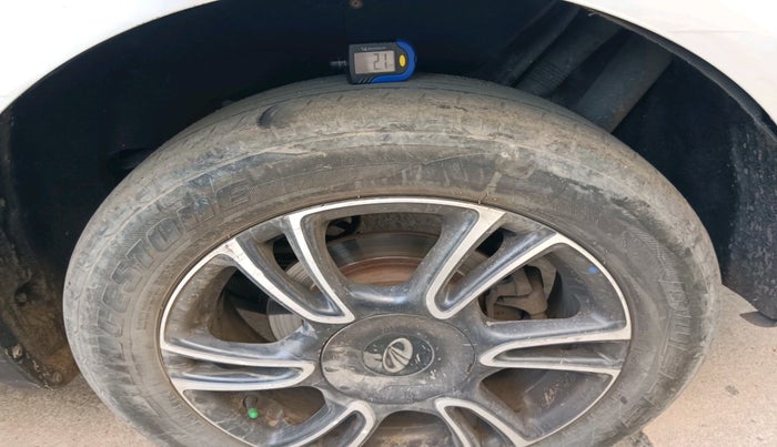 2018 Mahindra MARAZZO M8 7 STR, Diesel, Manual, 1,80,909 km, tyre