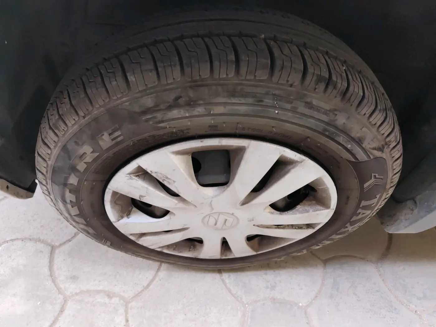 2014 Maruti Swift Dzire VXI, Petrol, Manual, 56,107 km, tyre