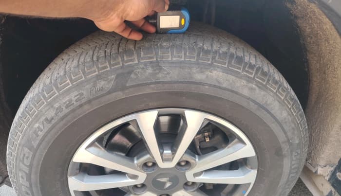 2022 Mahindra SCORPIO-N Z4 PETROL AT 7 STR, Petrol, Automatic, 33,135 km, tyre