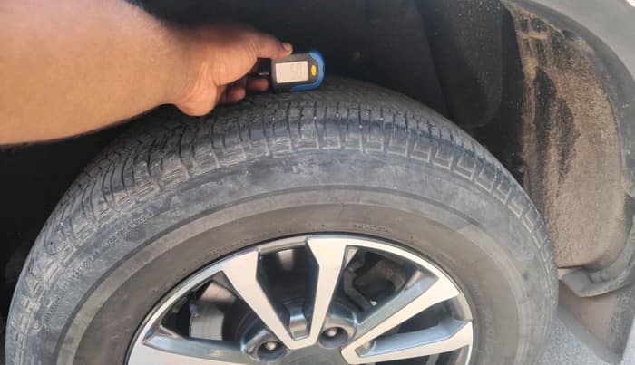 2022 Mahindra SCORPIO-N Z4 PETROL AT 7 STR, Petrol, Automatic, 33,135 km, tyre