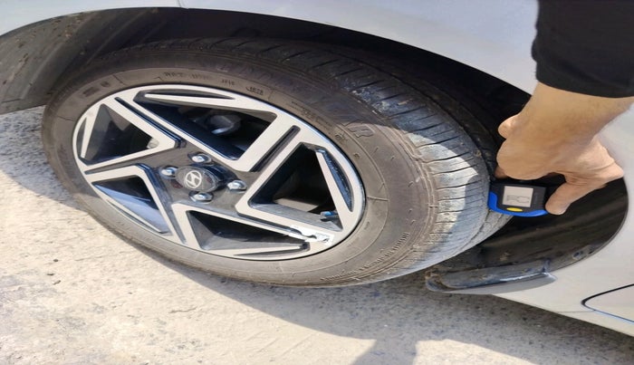 2025 Hyundai GRAND I10 NIOS Sportz (O) 1.2 Kappa AMT, Petrol, Automatic, 6,606 km, tyre