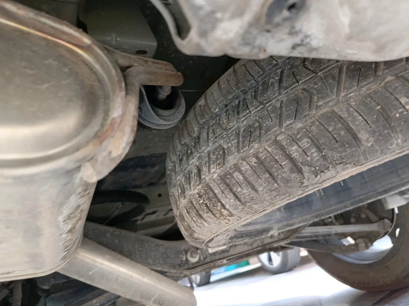 2022 Jeep MERIDIAN LIMITED (O) 4X2 AT, Diesel, Automatic, 14,311 km, tyre