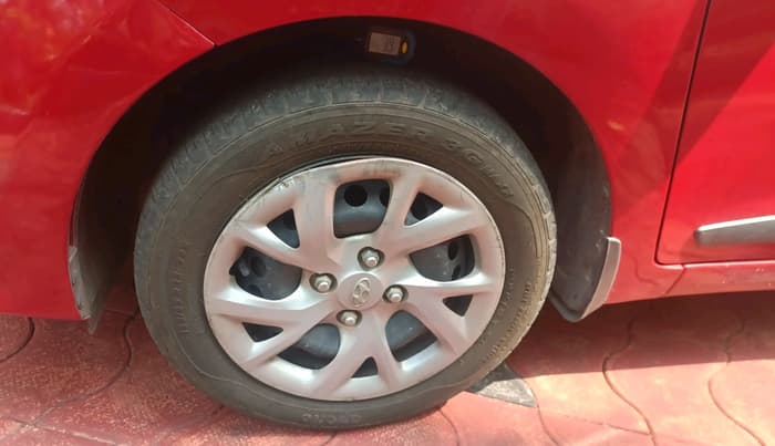 2017 Hyundai Grand i10 SPORTZ (O) 1.2 KAPPA VTVT, Petrol, Manual, 22,410 km, tyre