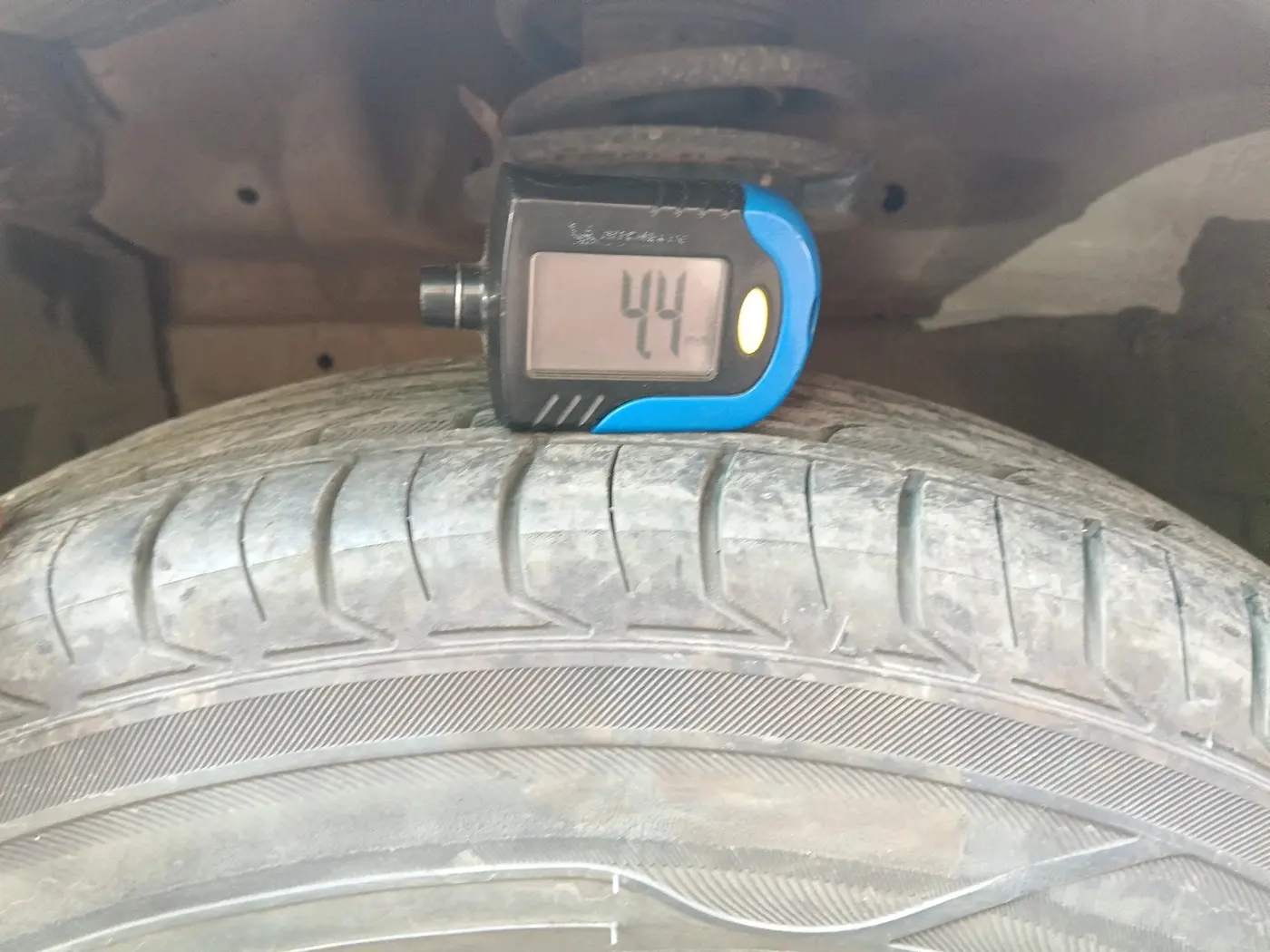 2012 Maruti Swift VDI, Diesel, Manual, 1,73,894 km, tyre