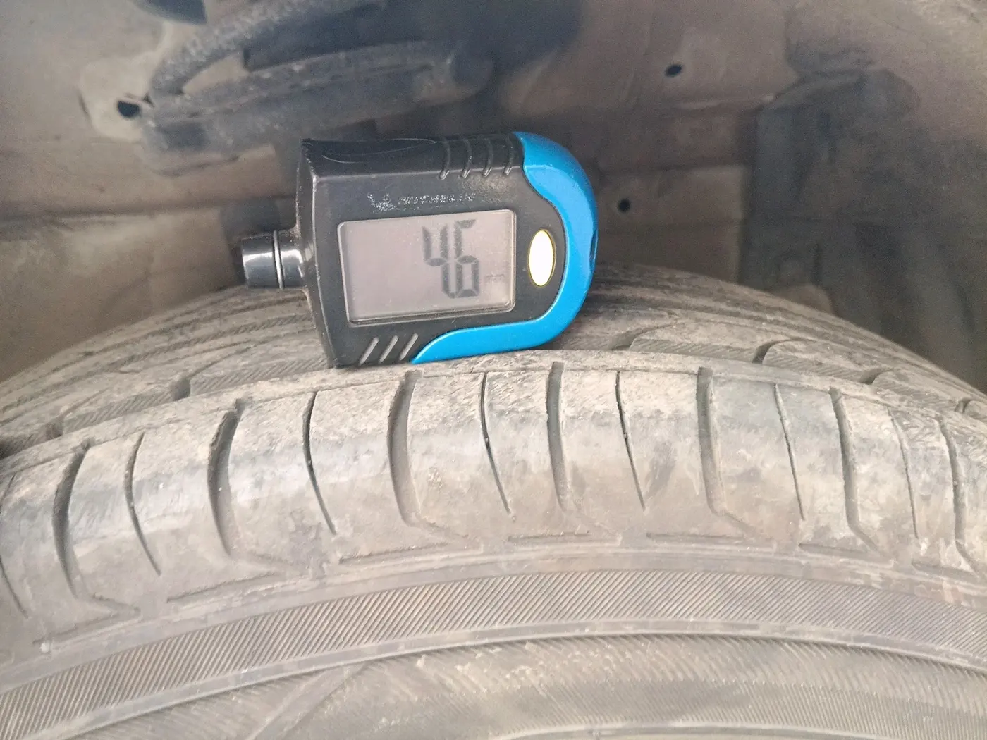 2012 Maruti Swift VDI, Diesel, Manual, 1,73,894 km, tyre