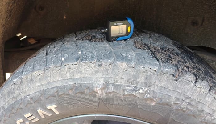 2023 Mahindra Thar LX HARD TOP 4WD MT, Diesel, Manual, 21,176 km, tyre
