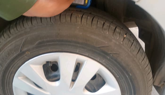 2012 Maruti Swift Dzire VXI, Petrol, Manual, 78,960 km, tyre