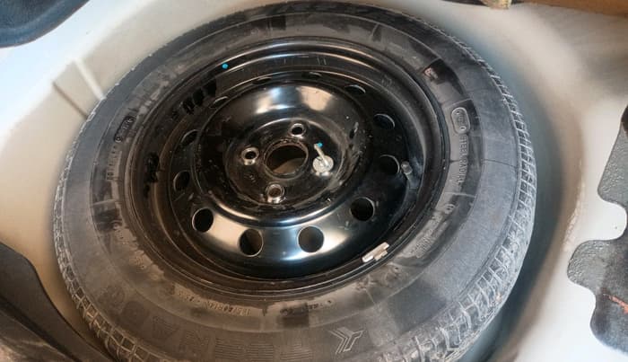 2012 Maruti Swift Dzire VXI, Petrol, Manual, 78,960 km, tyre