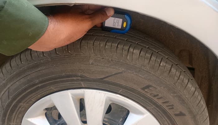 2012 Maruti Swift Dzire VXI, Petrol, Manual, 78,960 km, tyre