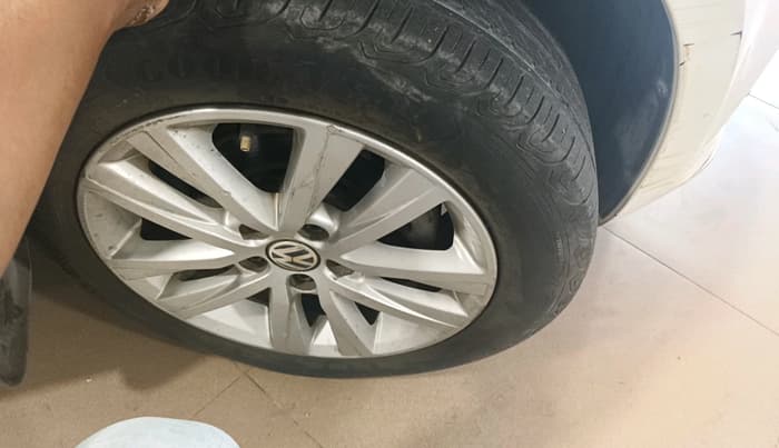 2015 Volkswagen Polo GT TSI AT, Petrol, Automatic, 53,954 km, tyre