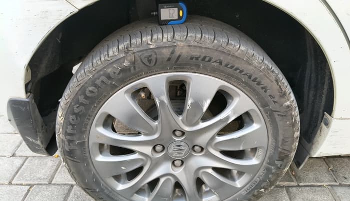 2017 Maruti Baleno ALPHA PETROL 1.2, Petrol, Manual, 82,742 km, tyre