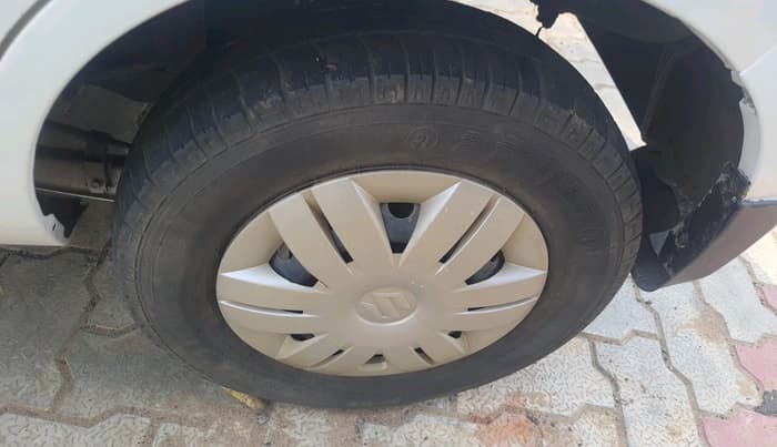2013 Maruti Alto 800 LXI, Petrol, Manual, 41,216 km, tyre