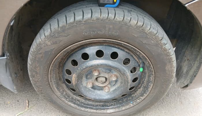 2013 Maruti Wagon R 1.0 VXI, Petrol, Manual, 1,27,149 km, tyre
