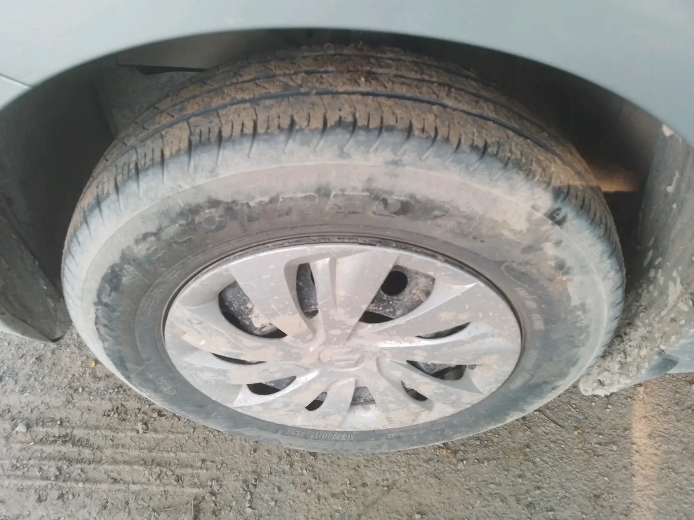 2024 Maruti Swift VXi, Petrol, Manual, 20,055 km, tyre