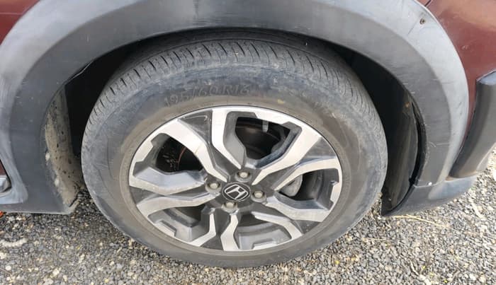 2017 Honda WR-V 1.5L I-DTEC VX MT, Diesel, Manual, 1,42,356 km, tyre