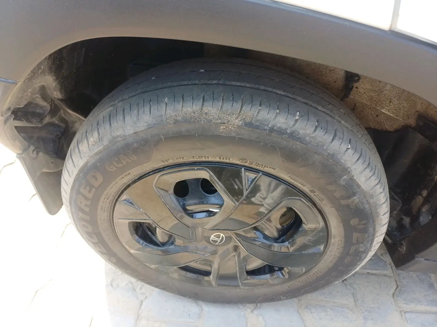 2025 Tata PUNCH Adventure Plus (S) iCNG, CNG, Manual, 11,084 km, tyre