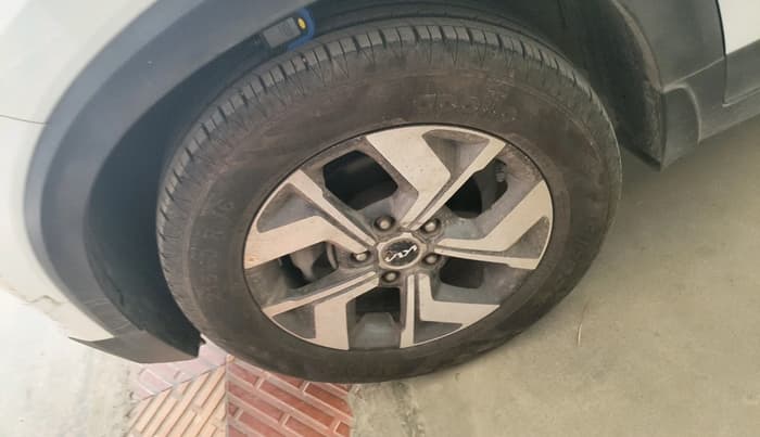 2023 KIA SONET HTX 1.5 AT, Diesel, Automatic, 26,168 km, tyre