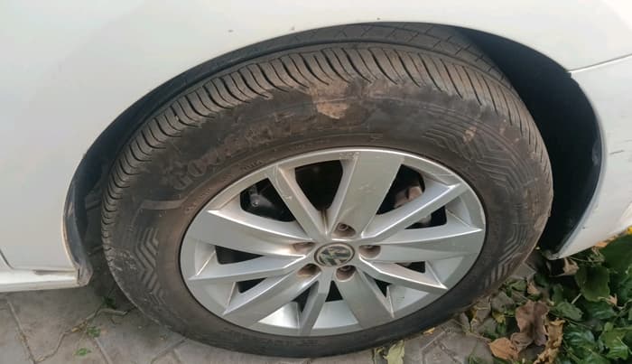 2016 Volkswagen Polo HIGHLINE1.5L, Diesel, Manual, 83,714 km, tyre