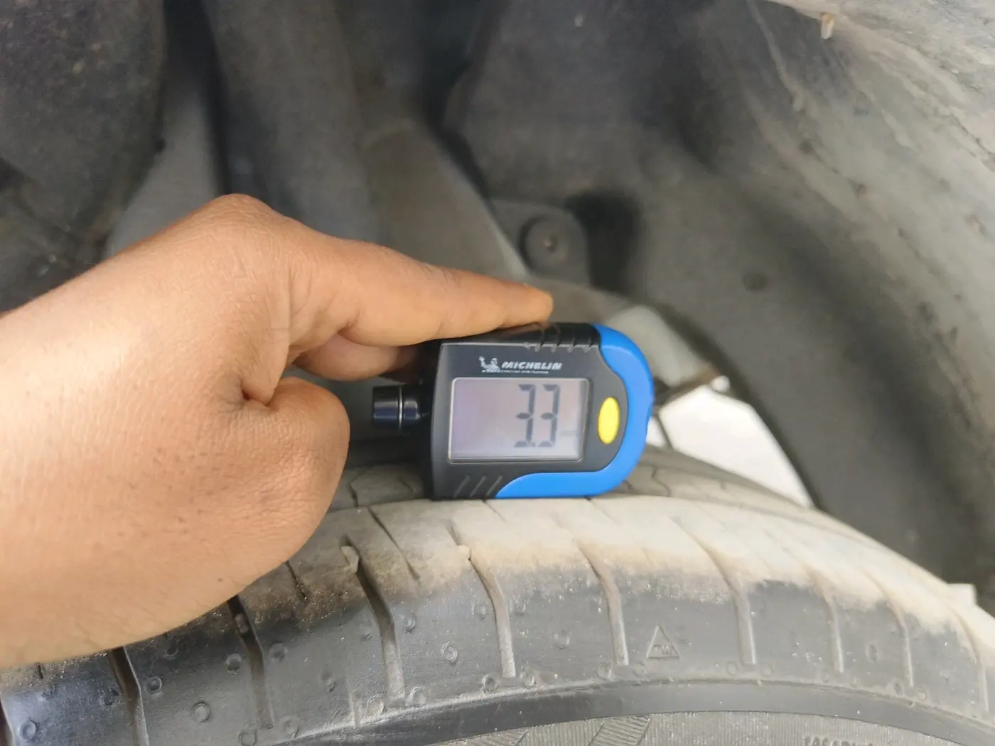 2023 Hyundai VENUE SX 1.2 PETROL, Petrol, Manual, 32,875 km, tyre