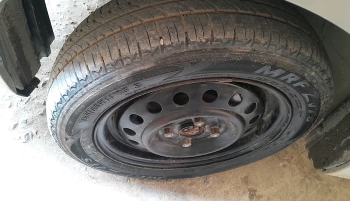 2013 Maruti Wagon R 1.0 VXI, Petrol, Manual, 83,417 km, tyre