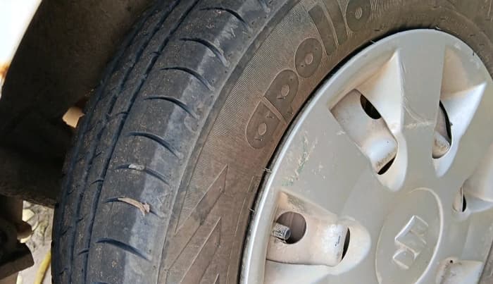 2014 Maruti Wagon R 1.0 LXI, CNG, Manual, 1,14,197 km, tyre