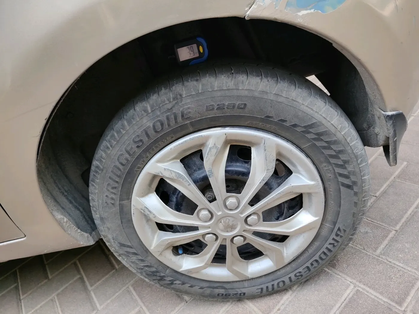 2015 Tata Bolt XM REVOTRON, Petrol, Manual, 83,723 km, tyre