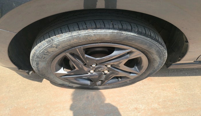 2022 Hyundai NEW I20 SPORTZ 1.2 MT, Petrol, Manual, 30,900 km, tyre