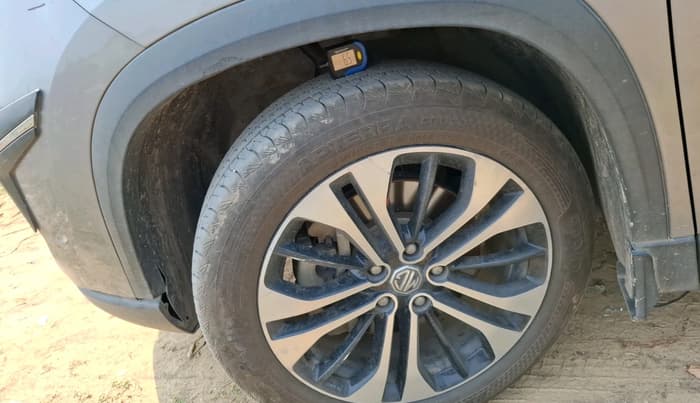 2021 MG HECTOR PLUS SHARP 1.5 PETROL TURBO DCT 6-STR, Petrol, Automatic, 94,553 km, tyre
