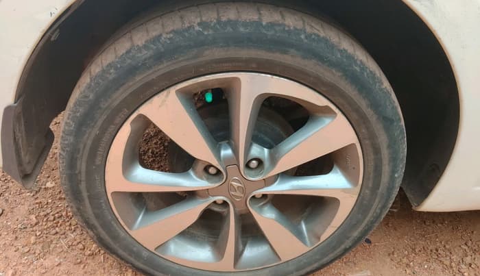 2014 Hyundai Elite i20 ASTA 1.4 CRDI, Diesel, Manual, 1,44,455 km, tyre