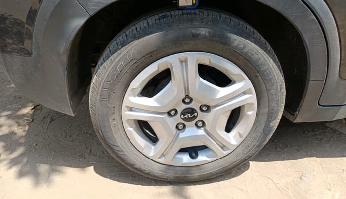 2023 KIA SONET HTK PLUS 1.2, Petrol, Manual, 30,513 km, tyre