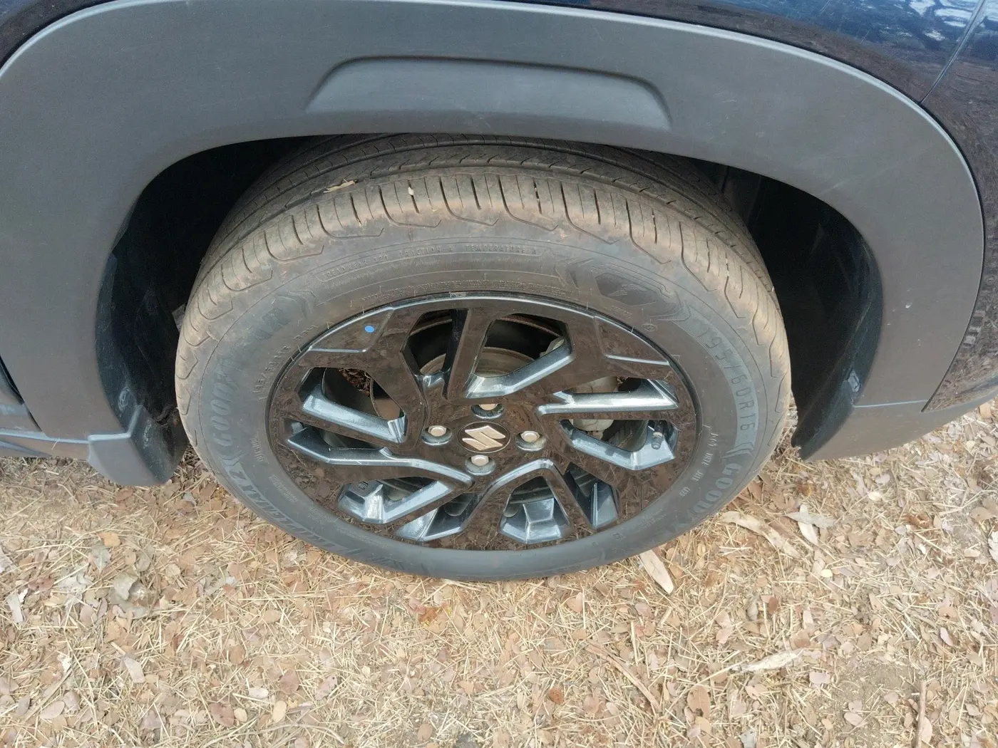 2024 Maruti FRONX DELTA PLUS 1.2MT, Petrol, Manual, 19,760 km, tyre